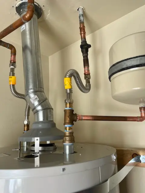Water heater installation and plumbing repair in Columbiana